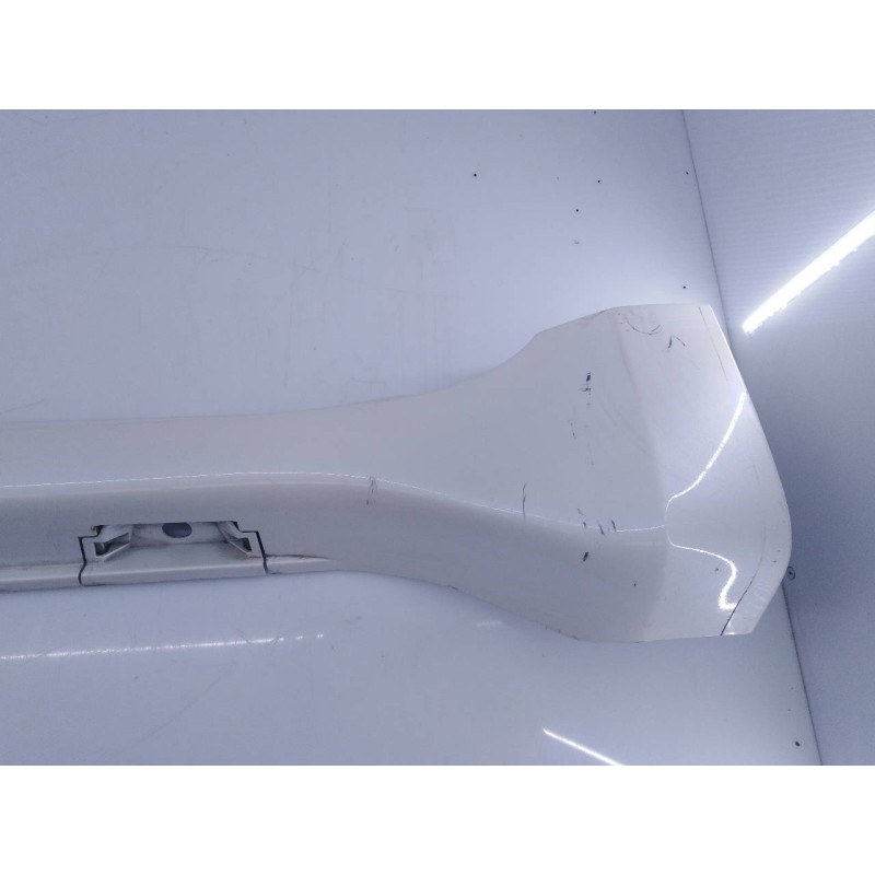 Recambio de estribo derecho para toyota land cruiser (j15) gx referencia OEM IAM   E6-A3-9