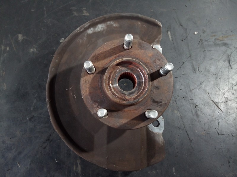 Recambio de mangueta delantera derecha para mitsubishi outlander (cw0) challenge 4wd referencia OEM IAM   P1-A4-13