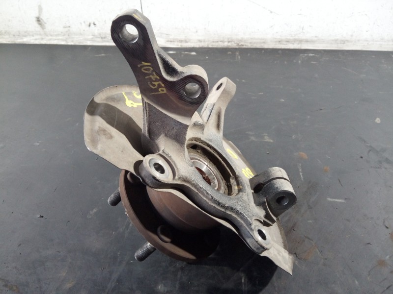 Recambio de mangueta delantera derecha para mitsubishi outlander (cw0) challenge 4wd referencia OEM IAM   P1-A4-13