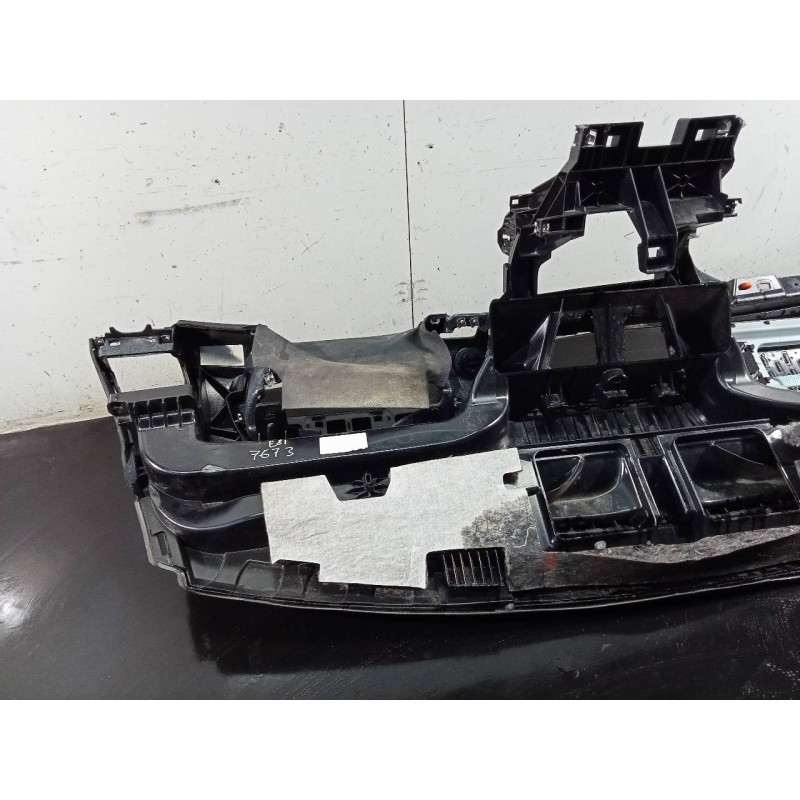 Recambio de salpicadero para bmw serie 1 berlina (e81/e87) 118d referencia OEM IAM   