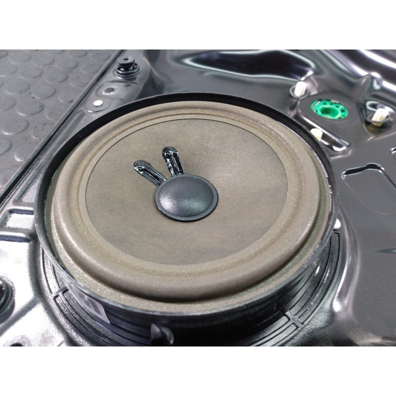 Recambio de elevalunas trasero derecho para volkswagen passat berlina (3c2) advance referencia OEM IAM 980862107  P2-B4-17