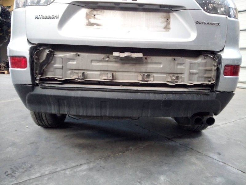 Recambio de paragolpes trasero para mitsubishi outlander (cw0) 2.0 di-d intense referencia OEM IAM   