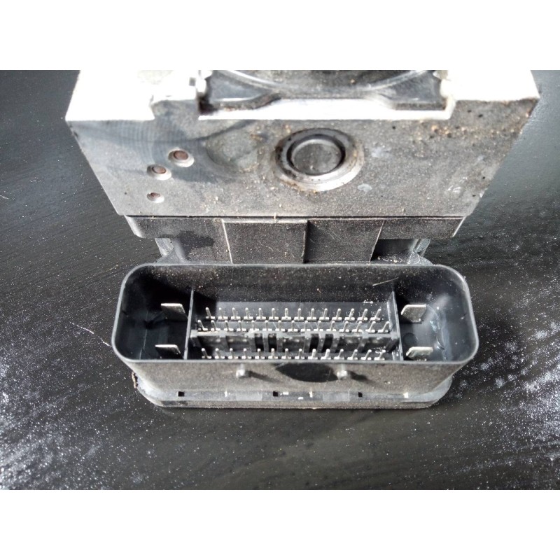 Recambio de abs para volvo v40 momentum referencia OEM IAM 613519001A5 28561140233 P3-A8-27-3