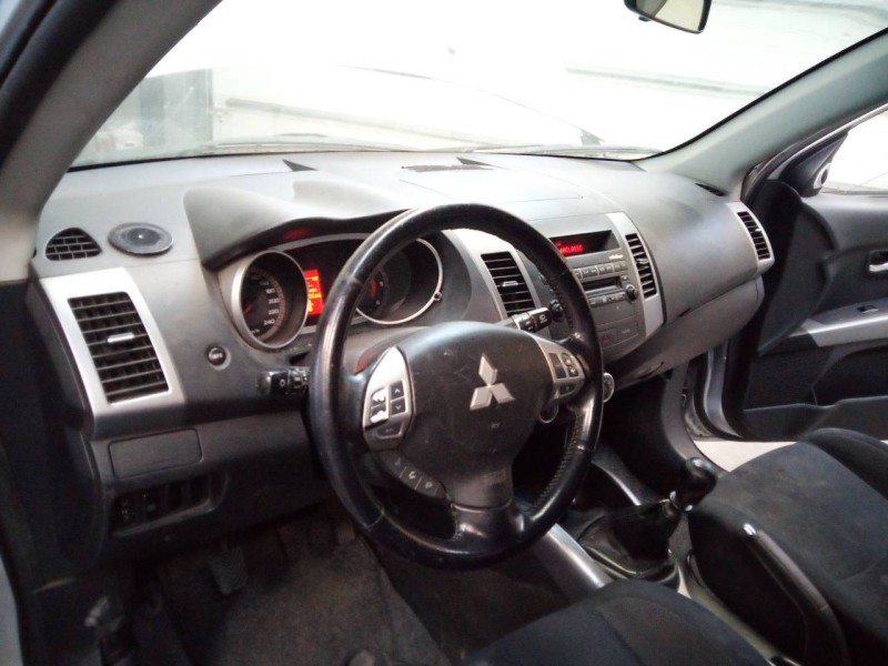 Recambio de salpicadero para mitsubishi outlander (cw0) 2.0 di-d intense referencia OEM IAM   
