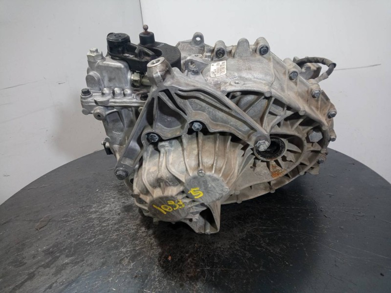 Recambio de caja cambios para volvo v40 momentum referencia OEM IAM D66R7002AA  M1-B4-87