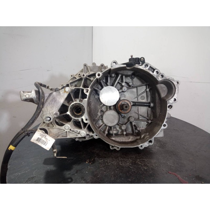Recambio de caja cambios para volvo v40 momentum referencia OEM IAM D66R7002AA  M1-B4-87