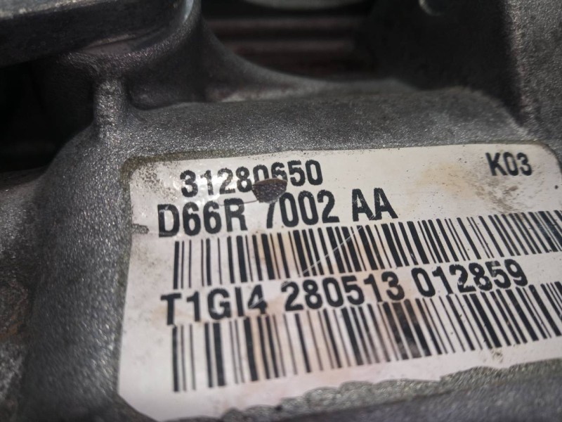 Recambio de caja cambios para volvo v40 momentum referencia OEM IAM D66R7002AA  M1-B4-87