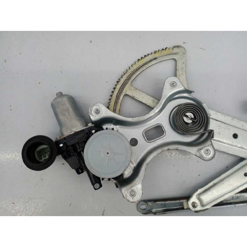 Recambio de elevalunas delantero derecho para toyota land cruiser (j12) 3.0 d4-d vx referencia OEM IAM 8571058010 0620401760 E2-