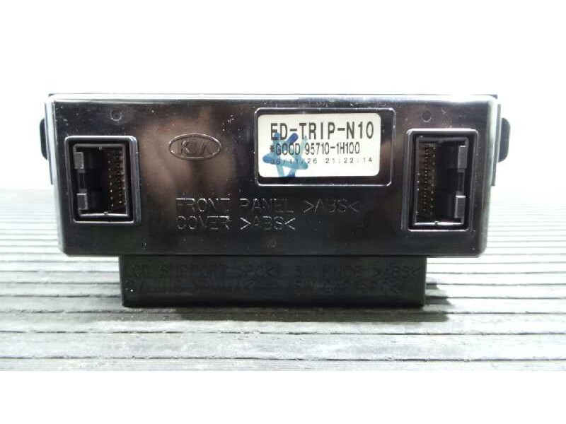 Recambio de pantalla multifuncion para kia cee´d concept referencia OEM IAM GOOD957101H100 EDTRIPN10 E3-A3-28-1