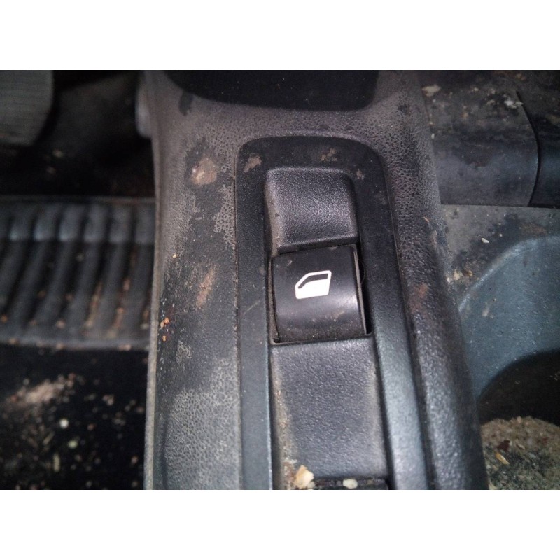 Recambio de mando elevalunas delantero izquierdo para citroën c-elysée origins referencia OEM IAM   