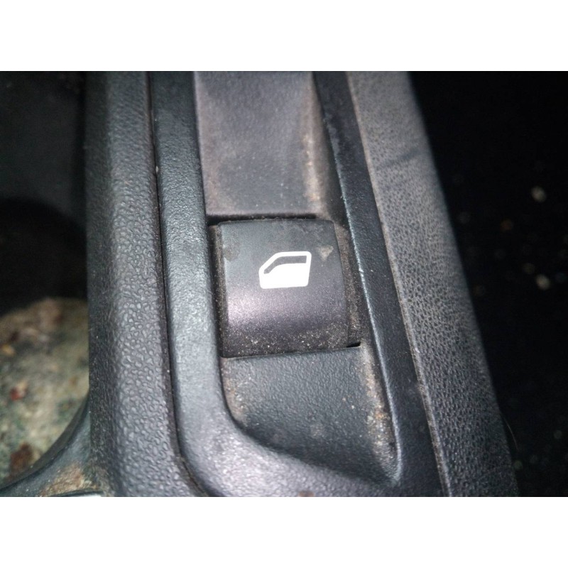 Recambio de mando elevalunas trasero derecho para citroën c-elysée origins referencia OEM IAM   