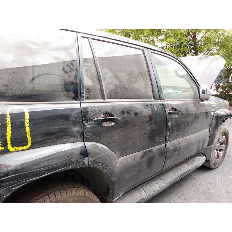 Recambio de puerta trasera derecha para toyota land cruiser (j12) 3.0 d4-d vx referencia OEM IAM   