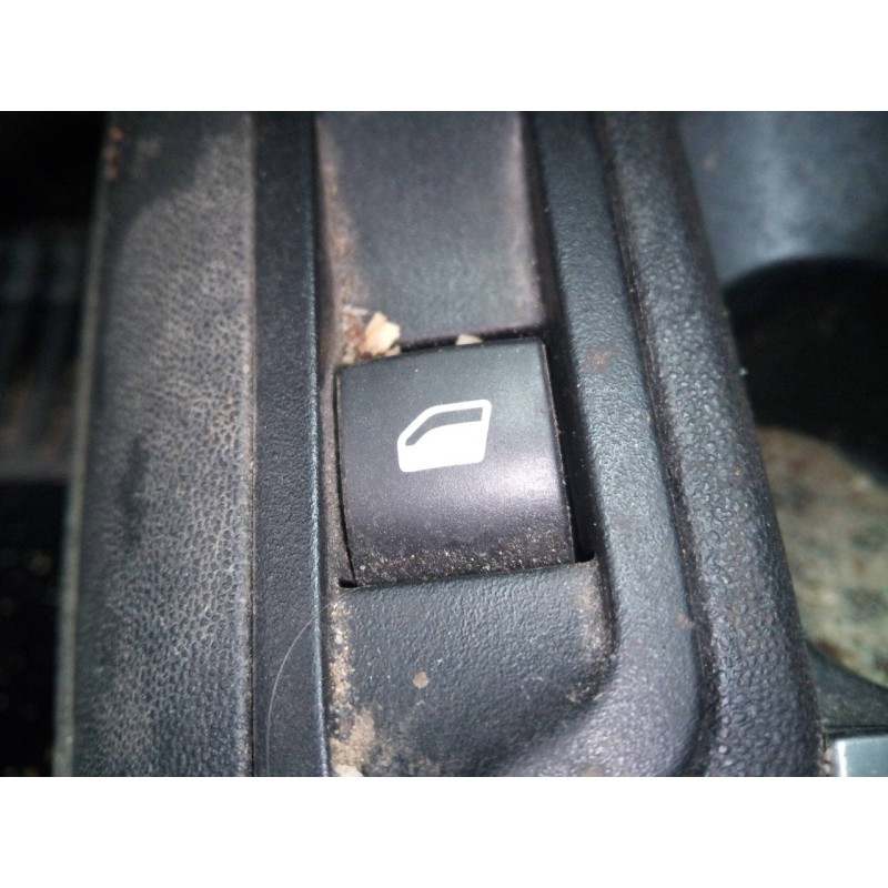 Recambio de mando elevalunas trasero izquierdo para citroën c-elysée origins referencia OEM IAM   