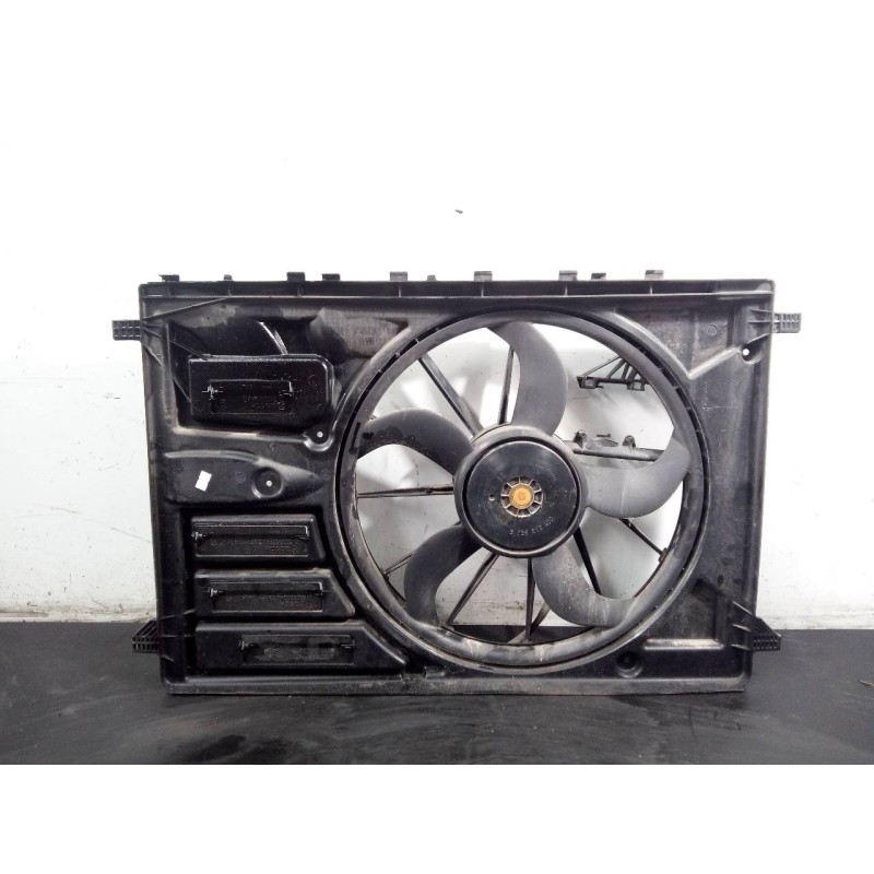 Recambio de electroventilador para volvo v40 momentum referencia OEM IAM 0130308440  P2-B8-23