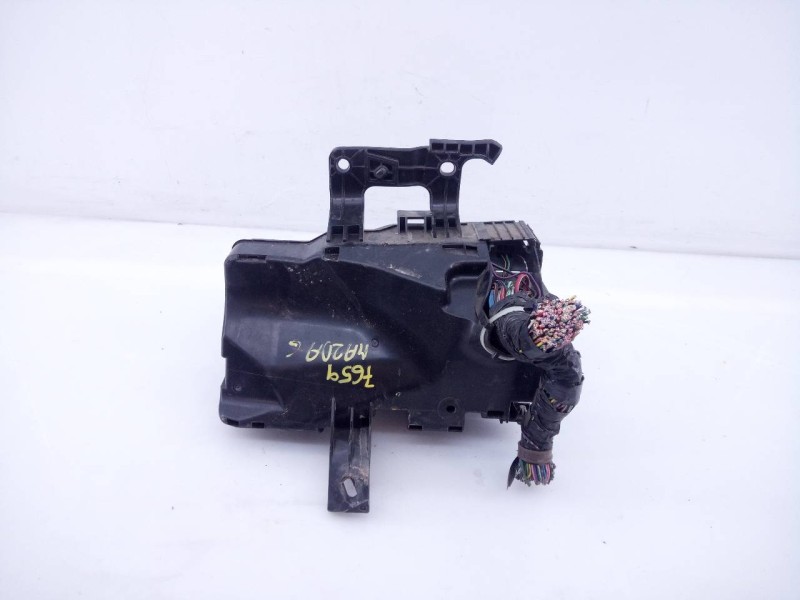 Recambio de caja reles / fusibles para mazda 6 kombi (gh) 2.0 style referencia OEM IAM 591940YA1  E3-B5-12-4