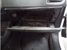 Recambio de guantera para volvo v40 momentum referencia OEM IAM    2