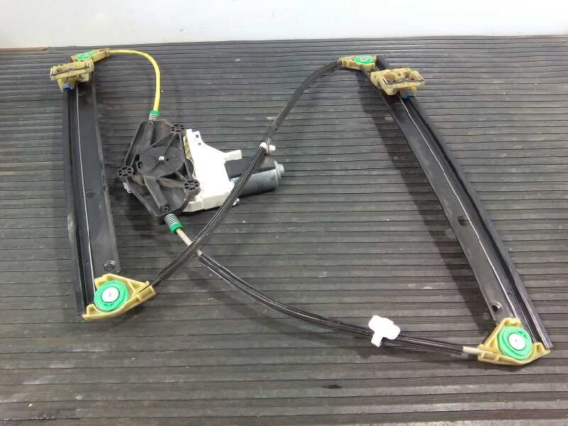 Recambio de elevalunas delantero derecho para audi a4 ber. (b8) e referencia OEM IAM 8K0837462  E1-B6-22-3