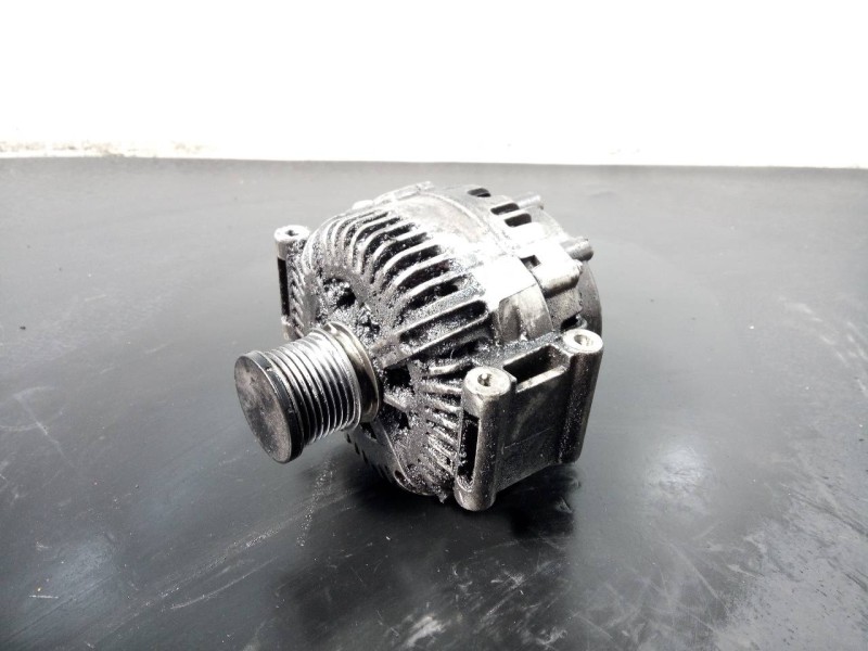 Recambio de alternador para mercedes-benz clase m (w164) 320 / 350 cdi (164.122) referencia OEM IAM 705000869 2543290A P3-B6-8-1