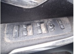 MANDO ELEVALUNAS DELANTERO IZQUIERDO 