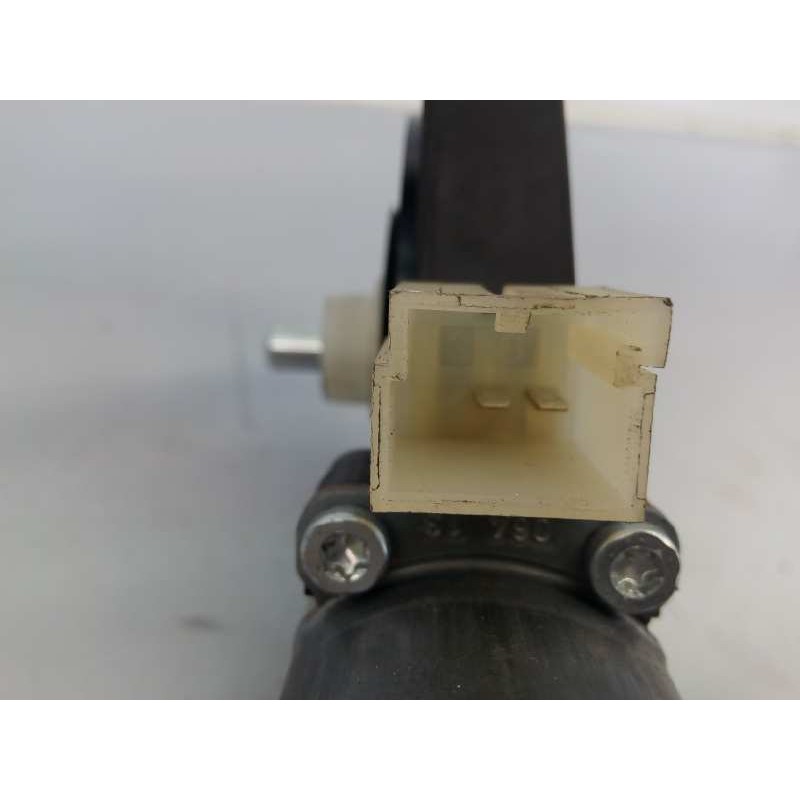 Recambio de motor elevalunas delantero derecho para volkswagen golf vii lim. advance bluemotion referencia OEM IAM 5Q0959802B 01