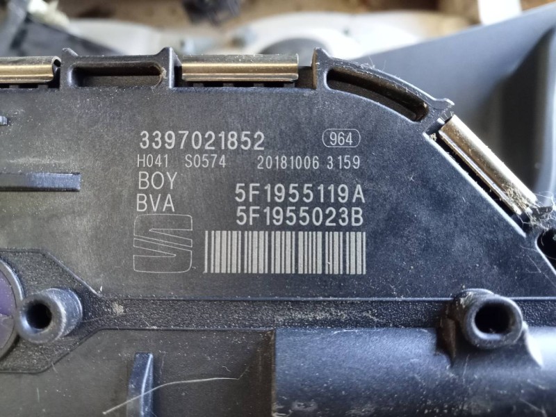 Recambio de motor limpia delantero para seat leon (5f1) style visio edition referencia OEM IAM 5F1955119A 5F1955023B 