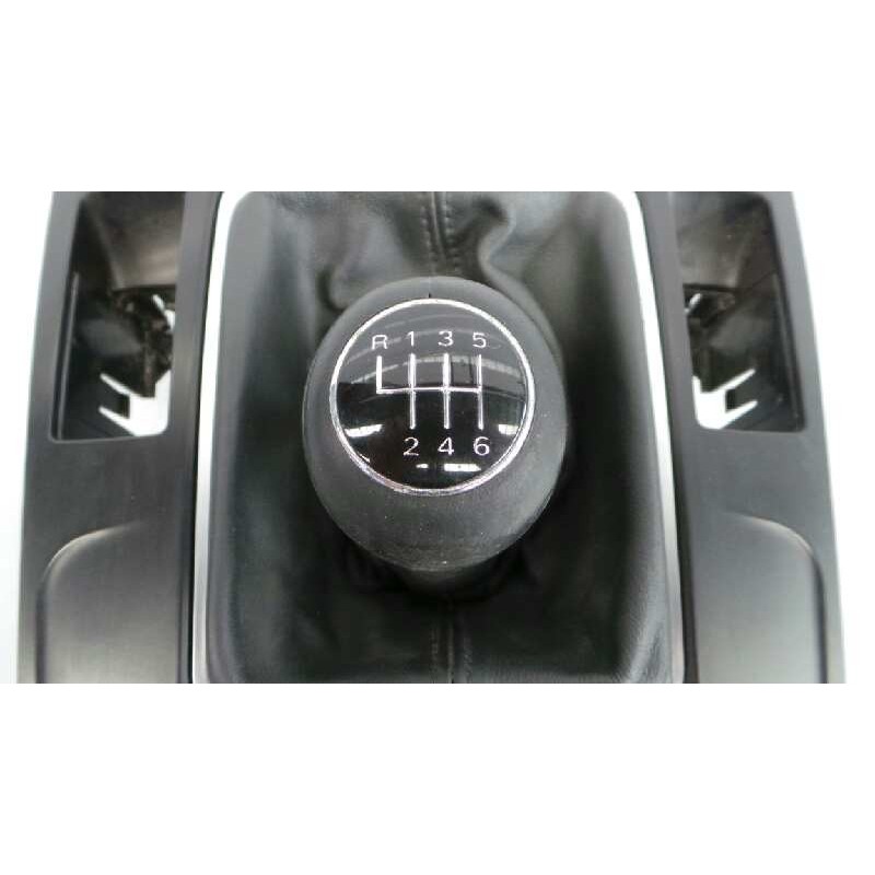 Recambio de consola central para audi a4 ber. (b8) e referencia OEM IAM   E1-B6-51-3