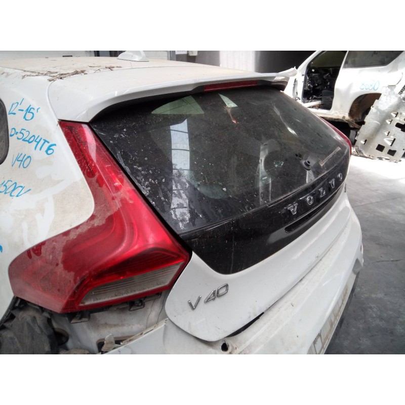 Recambio de porton trasero para volvo v40 momentum referencia OEM IAM   