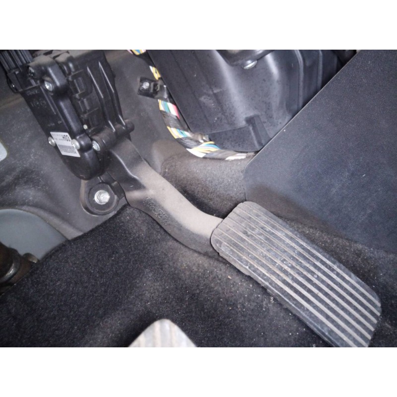 Recambio de pedal acelerador para kia cee´d active referencia OEM IAM 327002H300  