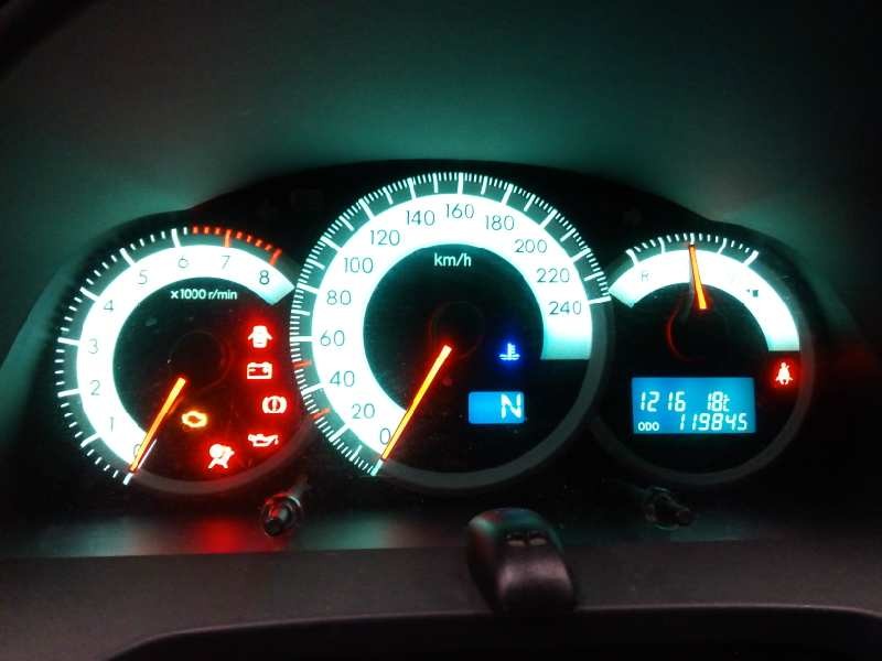 Recambio de cuadro instrumentos para toyota corolla verso (r1) 1.8 sol referencia OEM IAM 8380000F041A MB2574403872 E2-B4-16-1