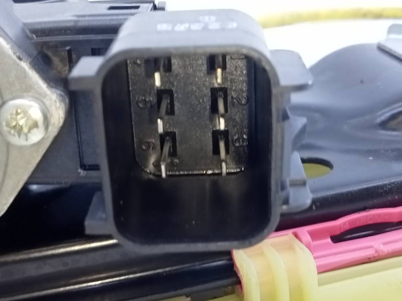 Recambio de elevalunas trasero izquierdo para land rover evoque hse dynamic referencia OEM IAM 151220918956104  E1-B4-52-1