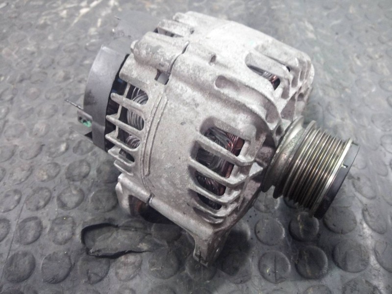 Recambio de alternador para renault clio iv dynamique referencia OEM IAM 2627732A 2116033018 P3-A4-19-5
