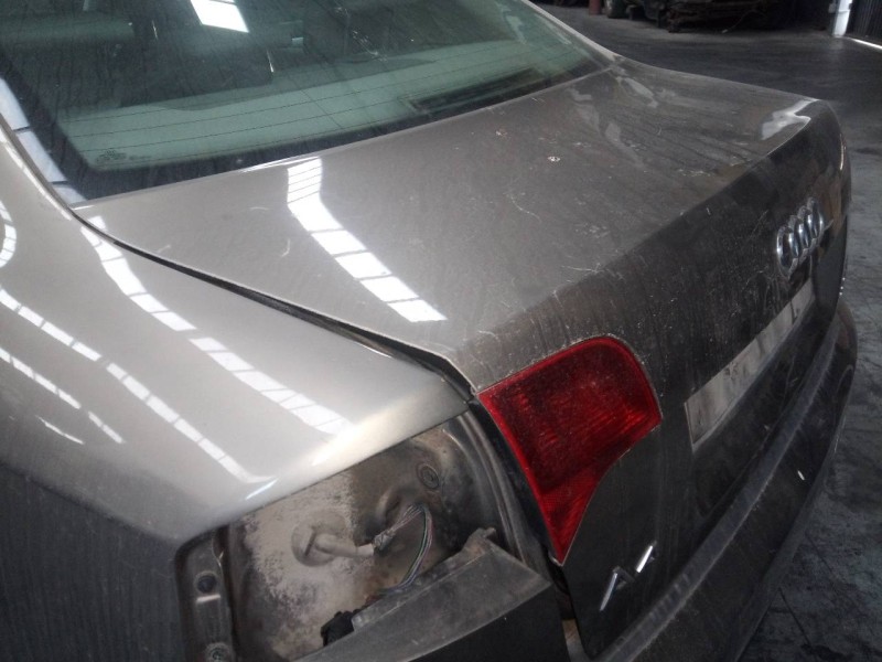 Recambio de porton trasero para audi a4 berlina (8e) 2.0 tdi referencia OEM IAM   
