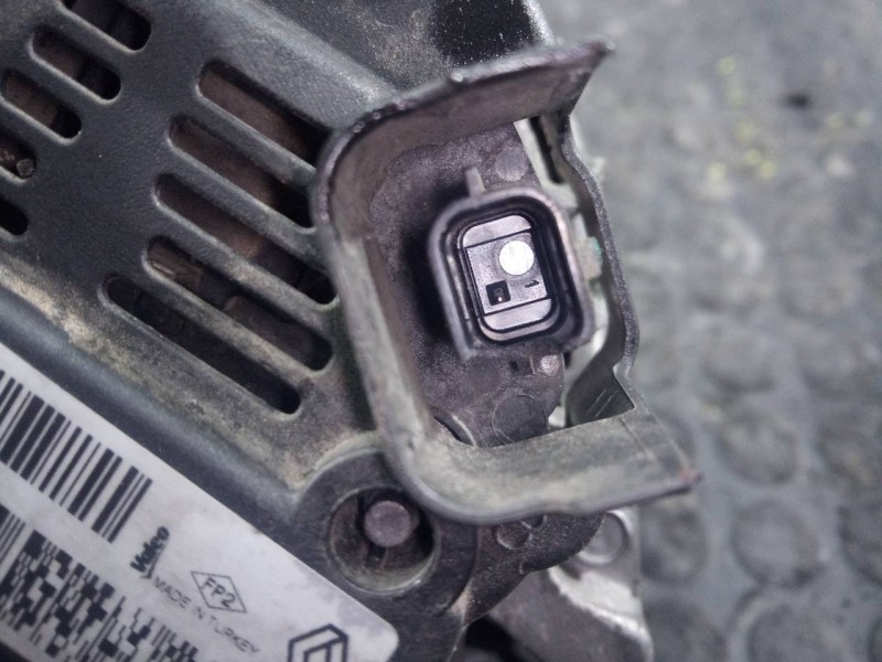 Recambio de alternador para renault clio iv dynamique referencia OEM IAM 2627732A 2116033018 P3-A4-19-5