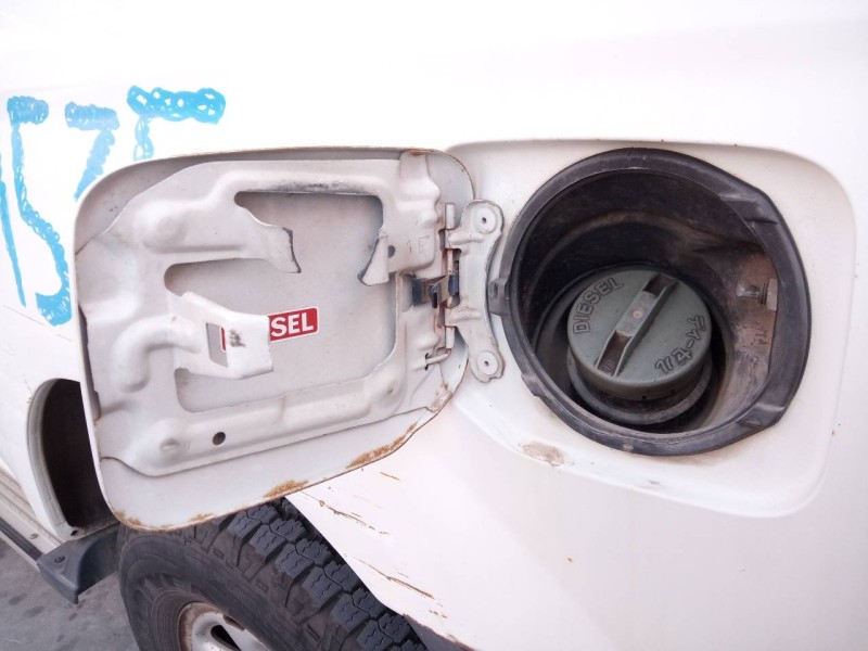 Recambio de tapa exterior combustible para toyota land cruiser (j9) td gx (3-ptas.) referencia OEM IAM   
