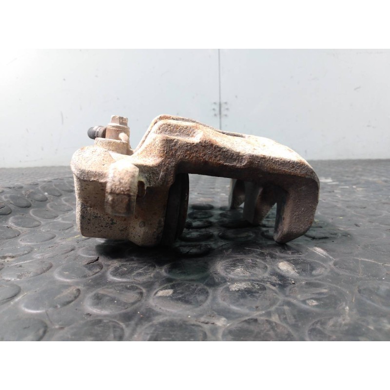 Recambio de pinza freno delantera derecha para mitsubishi montero (v60/v70) 3.2 di-d gls hunter (5-ptas.) referencia OEM IAM   P
