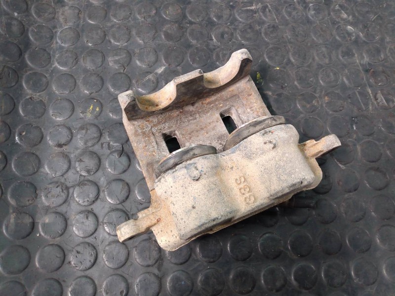 Recambio de pinza freno delantera derecha para mitsubishi montero (v60/v70) 3.2 di-d gls hunter (5-ptas.) referencia OEM IAM   P