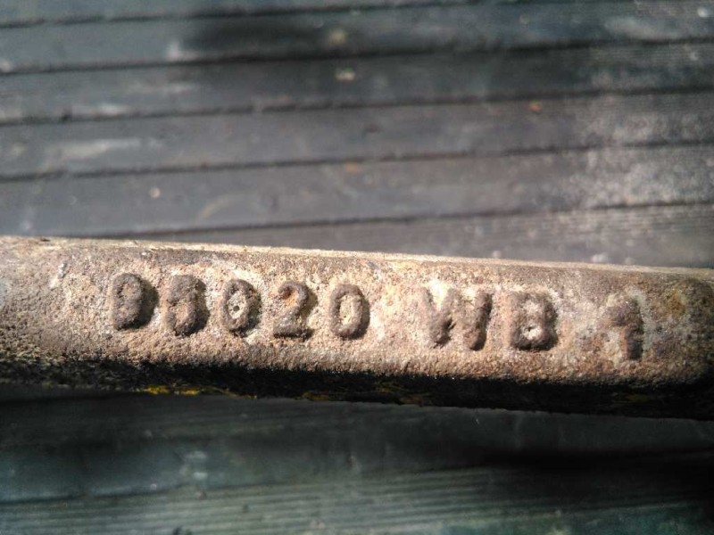 Recambio de amortiguador delantero derecho para jeep cherokee (kj) 2.5 crd limited referencia OEM IAM 62088770AC 95020WB1 P1-B4-