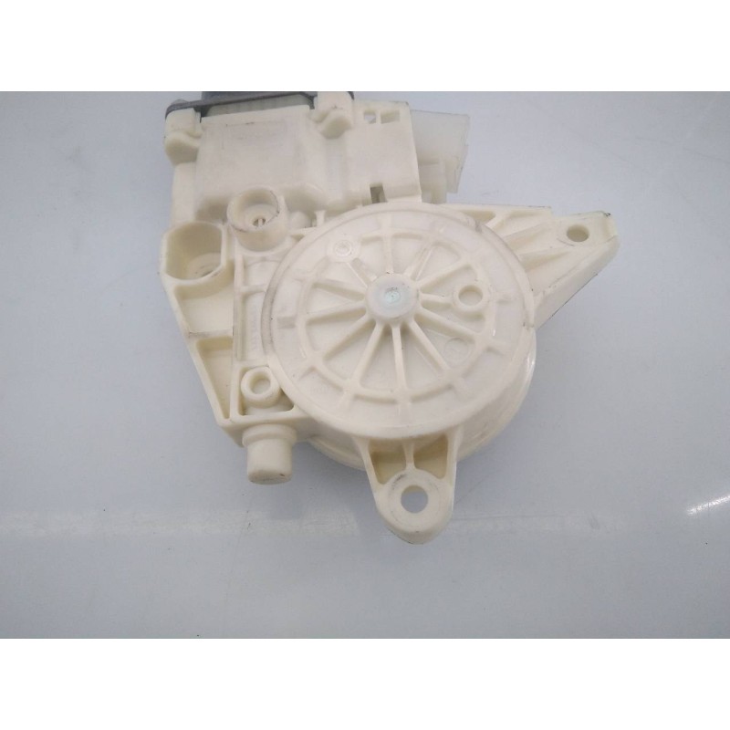 Recambio de motor elevalunas trasero derecho para mercedes-benz clase c (w204) berlina referencia OEM IAM A2048200642  E1-A2-11-