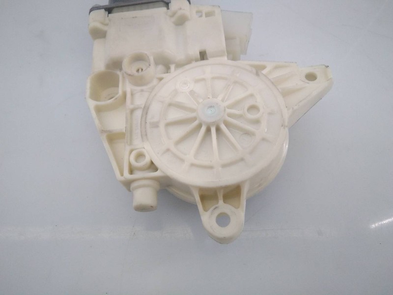 Recambio de motor elevalunas trasero derecho para mercedes-benz clase c (w204) berlina referencia OEM IAM A2048200642  E1-A2-11-