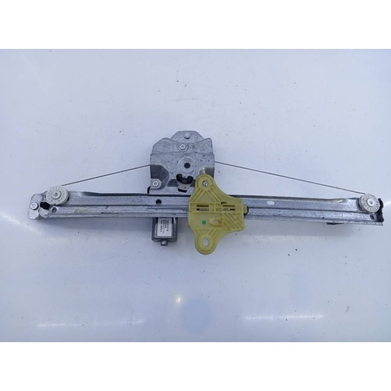 Recambio de elevalunas delantero derecho para renault clio iv dynamique referencia OEM IAM 18001471B 3R4804B E1-A1-40-2