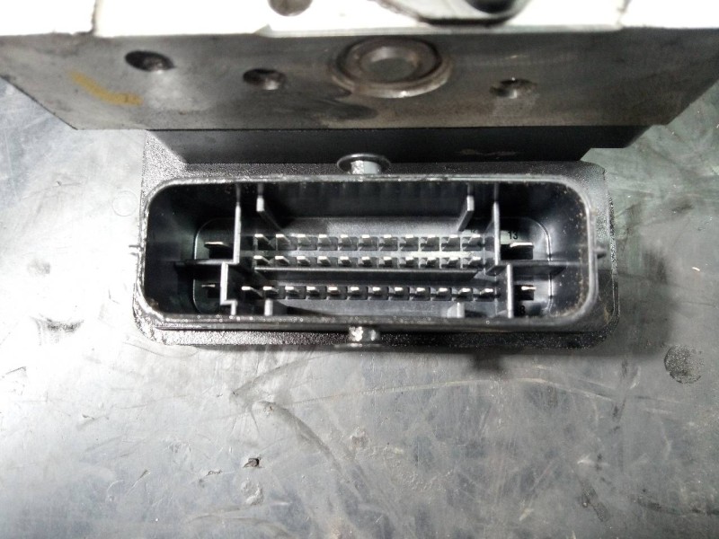 Recambio de abs para hyundai i30 (gd) trend referencia OEM IAM A658922500  P3-B9-17-1