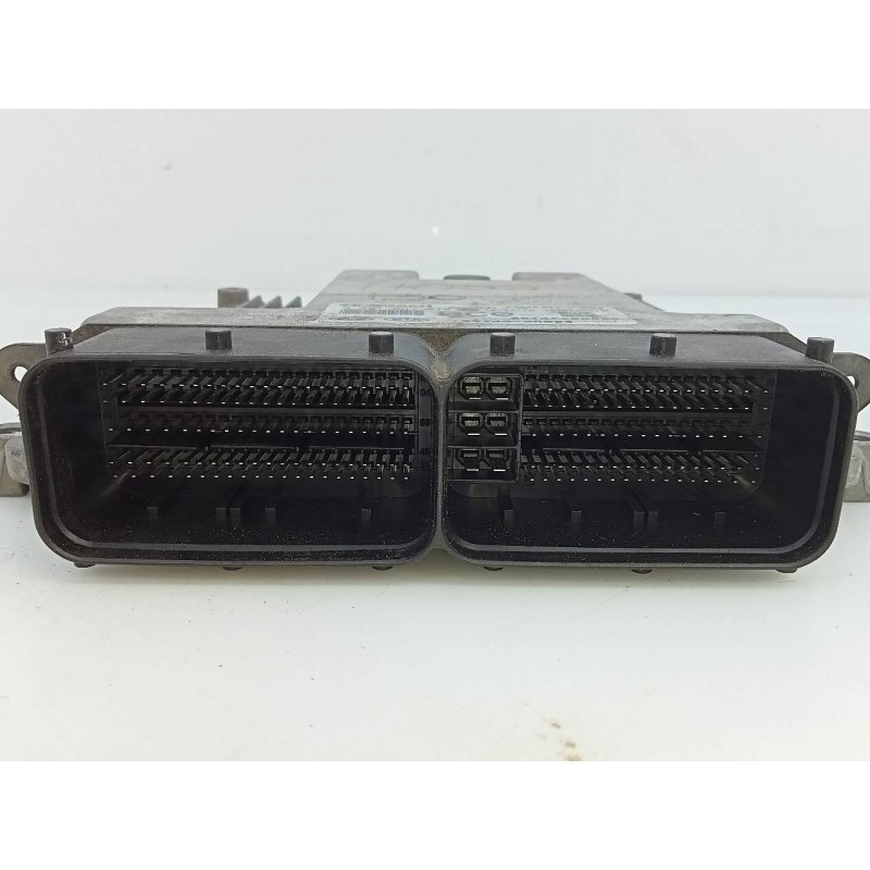 Recambio de centralita motor uce para hyundai i30 (gd) trend referencia OEM IAM 391402ABB0 0281031578 E3-A3-45-1