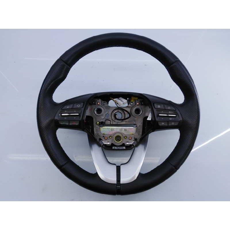 Recambio de volante para hyundai i30 cw (pd) go! referencia OEM IAM   E2-B5-8-2