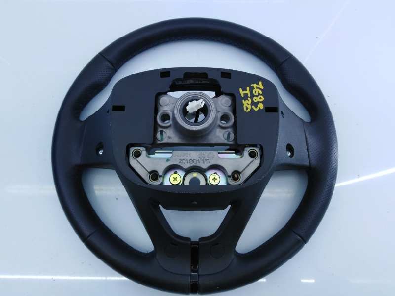Recambio de volante para hyundai i30 cw (pd) go! referencia OEM IAM   E2-B5-8-2