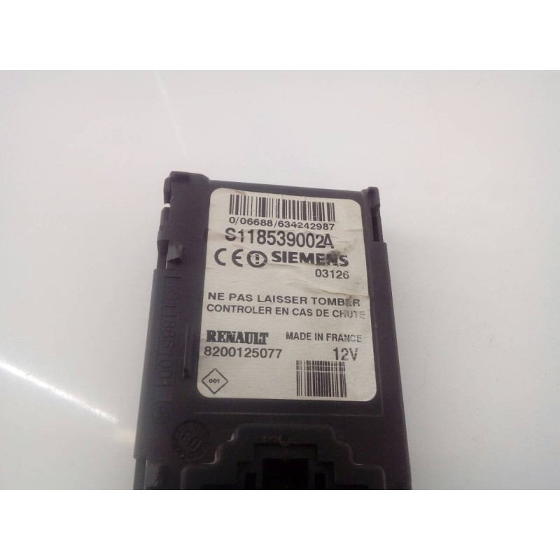 Recambio de antirrobo para renault scenic ii authentique referencia OEM IAM   MOSTRADOR