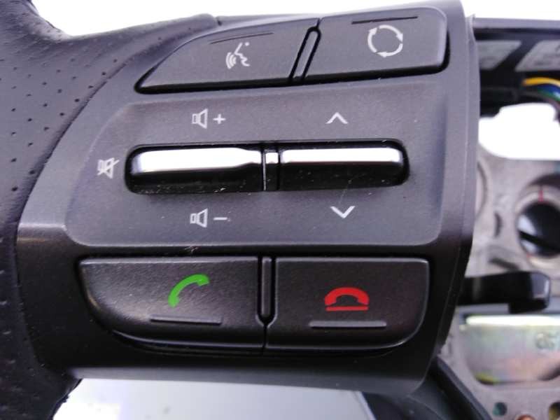 Recambio de volante para hyundai i30 cw (pd) go! referencia OEM IAM   E2-B5-8-2