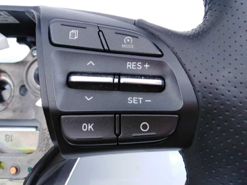 Recambio de volante para hyundai i30 cw (pd) go! referencia OEM IAM   E2-B5-8-2