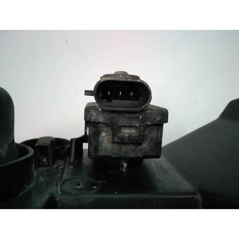 Recambio de faro derecho para renault master combi desde ´98 referencia OEM IAM 38200748  E1-A1-48-2