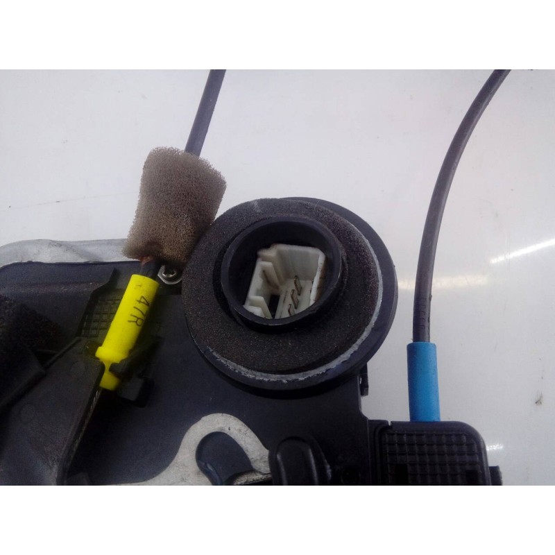 Recambio de cerradura puerta trasera izquierda para lexus is200 (ds2/is2) 250 v6 referencia OEM IAM 6906053040 A046693 E2-B4-25-