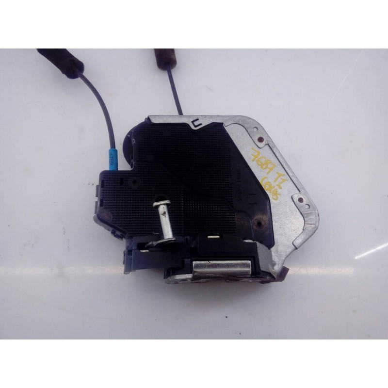 Recambio de cerradura puerta trasera izquierda para lexus is200 (ds2/is2) 250 v6 referencia OEM IAM 6906053040 A046693 E2-B4-25-